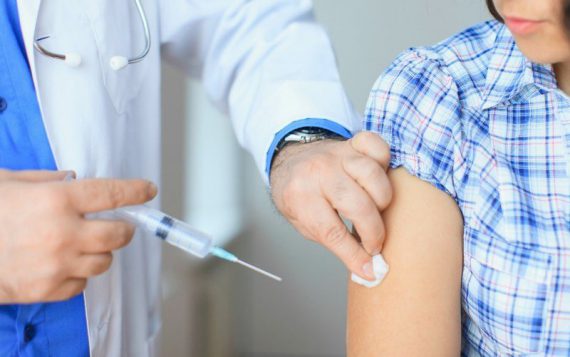 KOSEI phối hợp với Y Tế huyện Yên Mỹ tiêm vắc xin Covid-19 cho cán bộ công nhân viên công ty